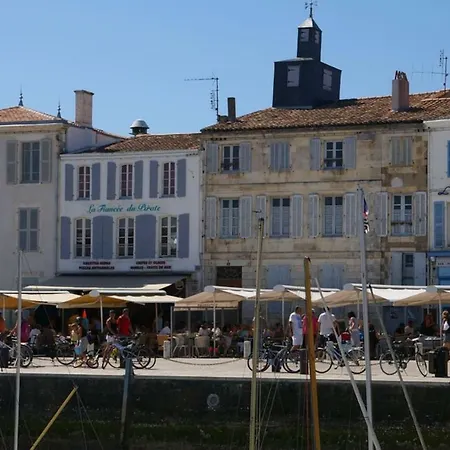 Jolie Brise *